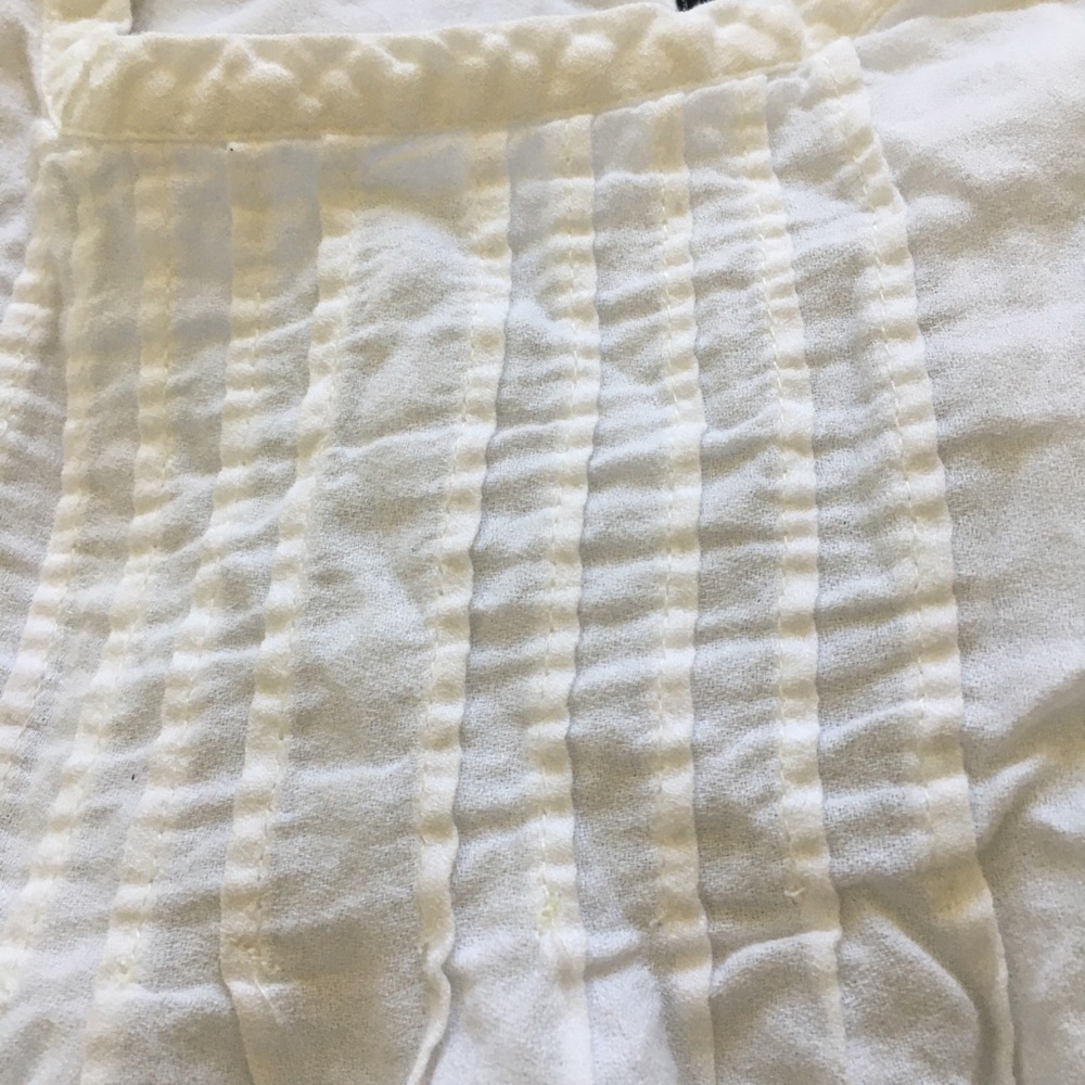 FINAL MARKDOWN Girls old navy top extra small 5